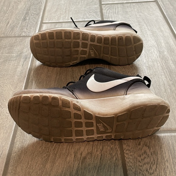 Nike Roshe Run Black and White Ombré - Picture 12 of 12